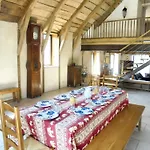 Maison Spacieuse à Avec Cheminée 250 M² Hébergement de vacances