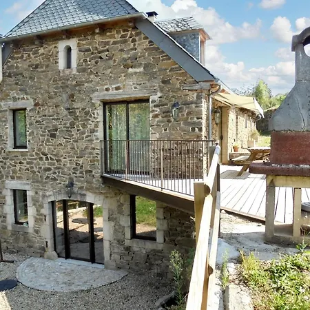 Vakantiehuis Maison Spacieuse A Avec Cheminee 250 M²