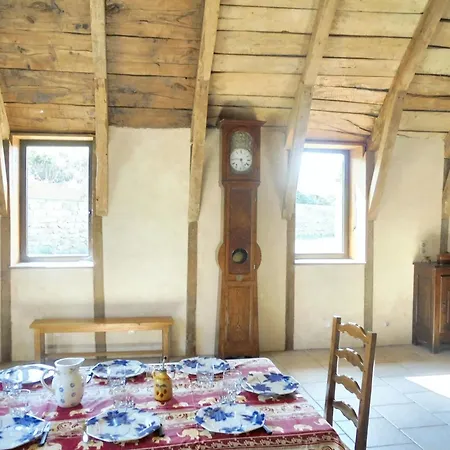 Vakantiehuis Maison Spacieuse A Avec Cheminee 250 M² *