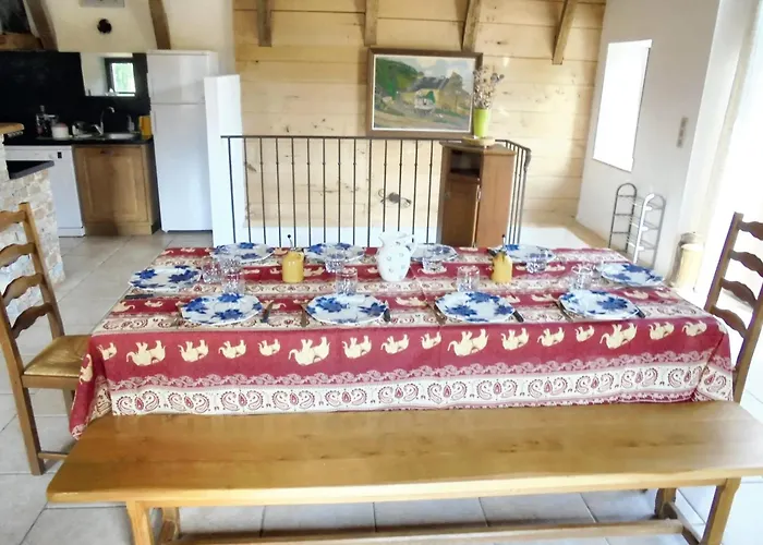 Maison Spacieuse A Avec Cheminee 250 M² Vakantiehuis *