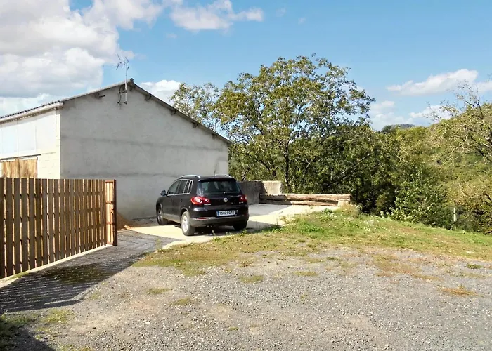 Maison Spacieuse A Avec Cheminee 250 M²