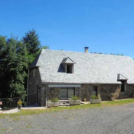 Maison Spacieuse A Avec Cheminee 250 M² Castelnau-de-Mandailles