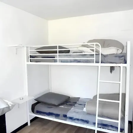Maison Spacieuse à Avec Cheminée 250 M²