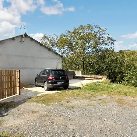 Maison Spacieuse à Avec Cheminée 250 M²
