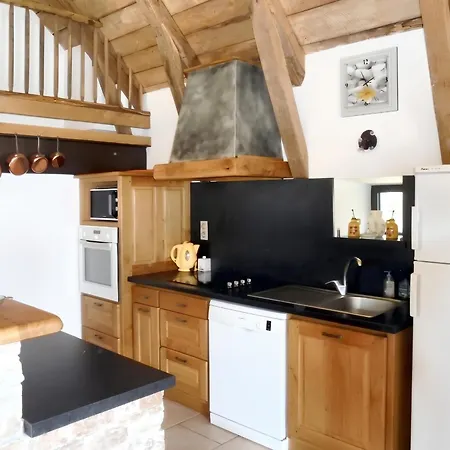Maison Spacieuse à Avec Cheminée 250 M²