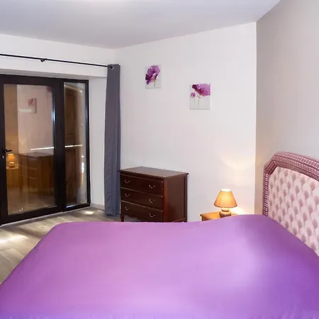 Casa vacanze Maison Spacieuse à Avec Cheminée 250 M² Castelnau-de-Mandailles