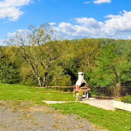 Maison Spacieuse à Avec Cheminée 250 M² Casa vacanze Castelnau-de-Mandailles