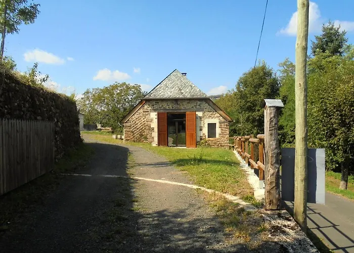 Maison Spacieuse A Avec Cheminee 250 M²